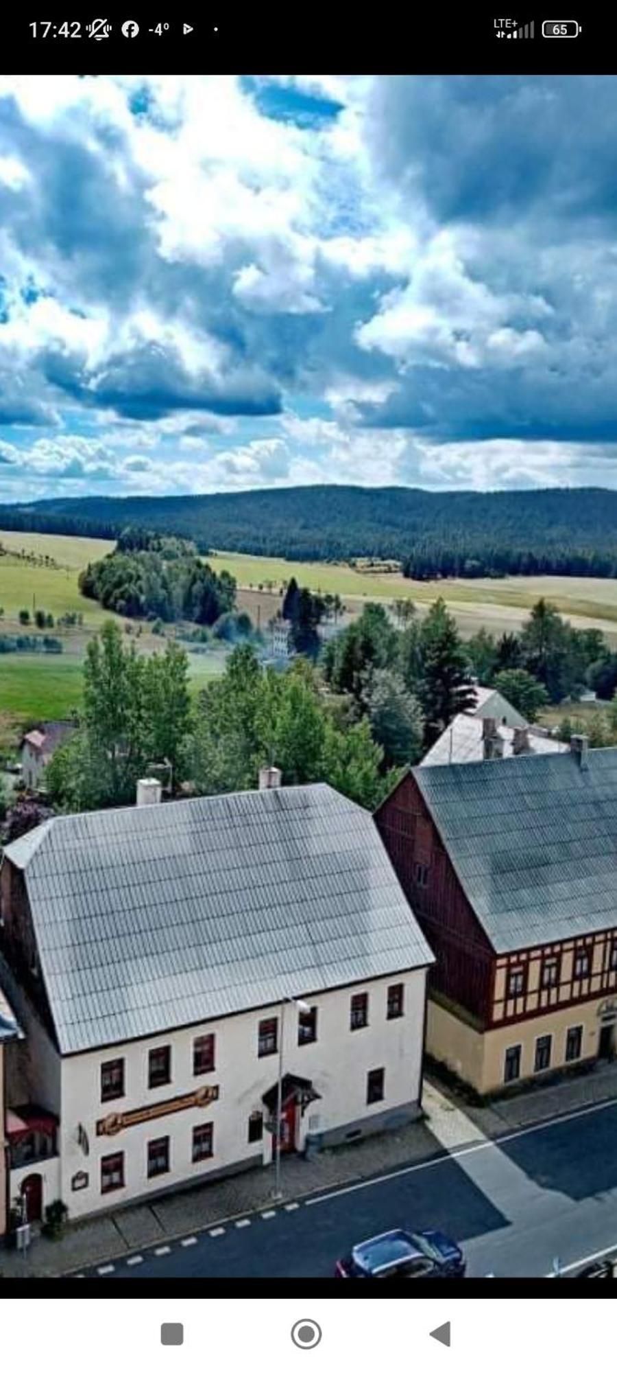 Restaurace A Penzion Vlci Jama Horní Blatná Esterno foto
